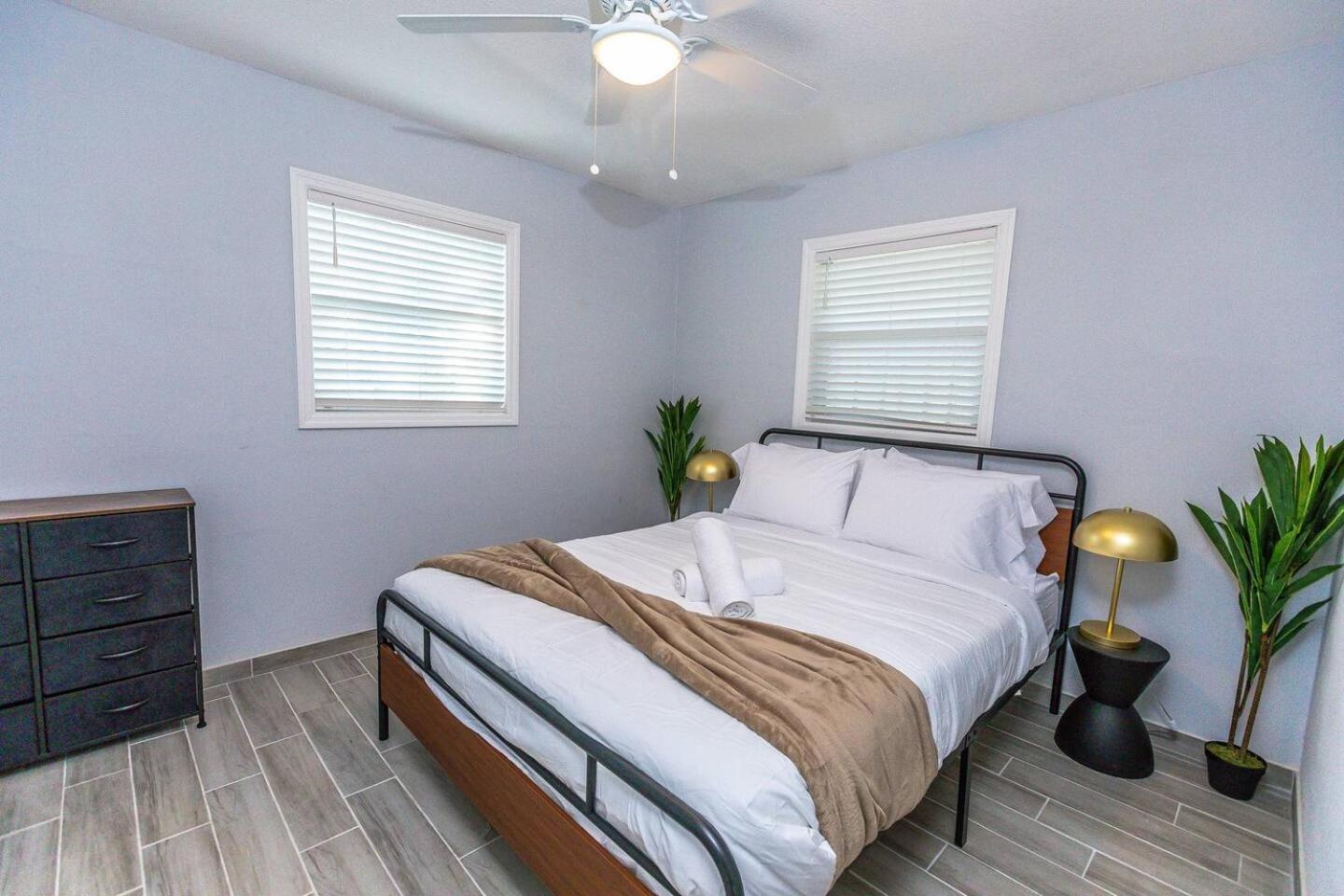 Trendy Home By Jet Skis, Parks & Art Hotspots Sarasota Bagian luar foto