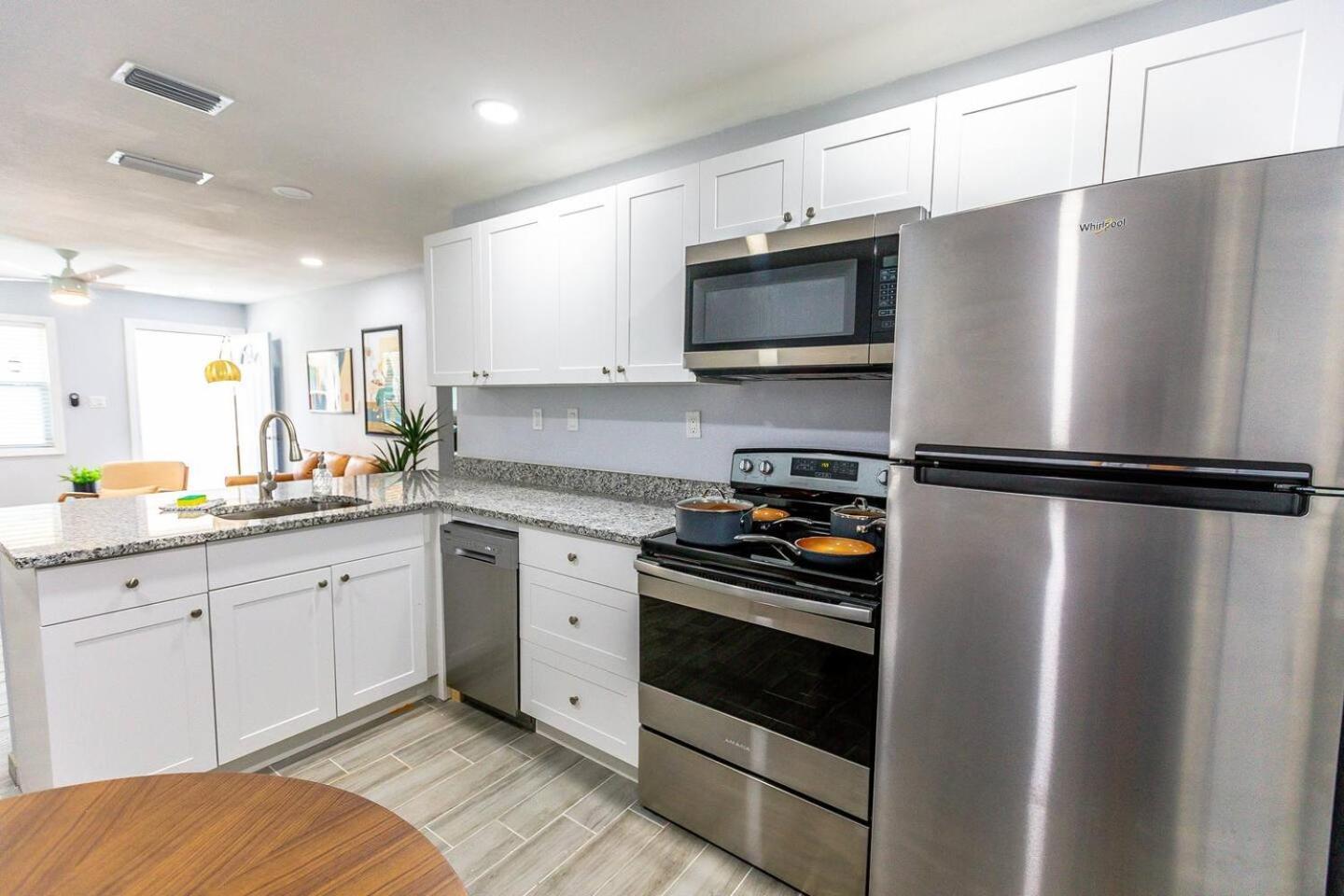 Trendy Home By Jet Skis, Parks & Art Hotspots Sarasota Bagian luar foto